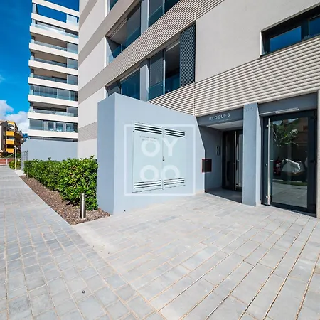 Apartment Beachfront Bliss Apt, With Heated Pool, By Oyoostays Torrevieja