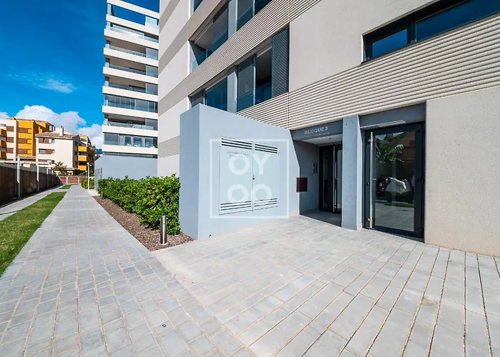 Apartamento Beachfront Bliss Apt, With Heated Pool, By Oyoostays Torrevieja
